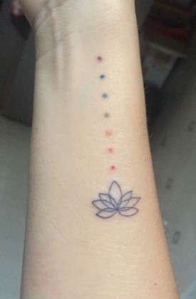 7 Dots Tattoo with flower