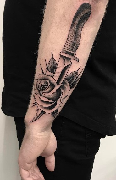 Knife And Rose tattoo